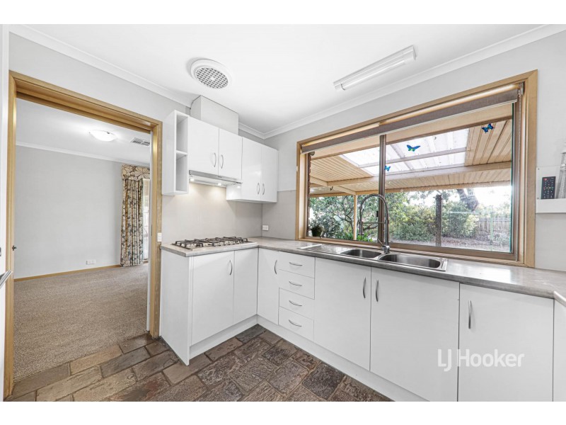 28 McKenzie Crescent, Hoppers Crossing VIC 3029