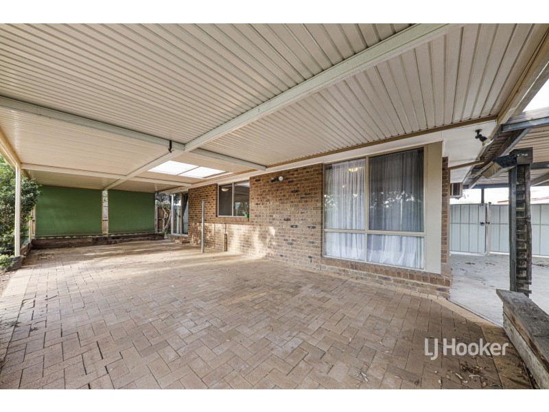 28 McKenzie Crescent, Hoppers Crossing VIC 3029