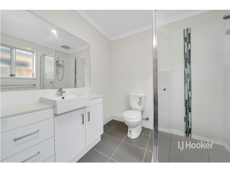 18 Yalmy Avenue, Wollert VIC 3750