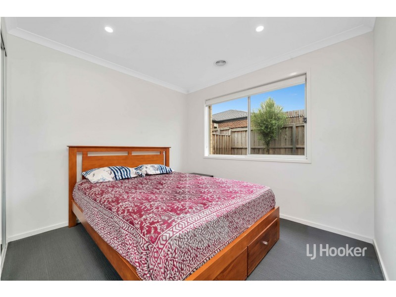18 Yalmy Avenue, Wollert VIC 3750