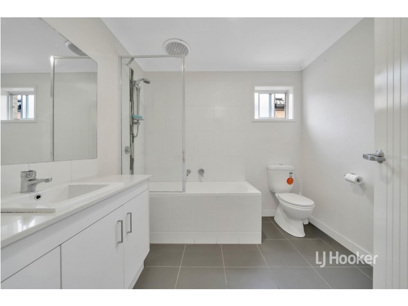 18 Yalmy Avenue, Wollert VIC 3750