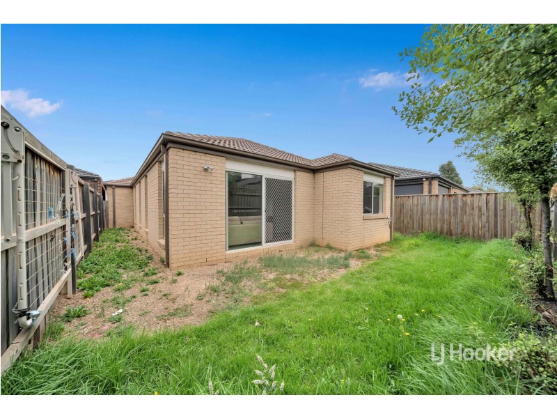 18 Yalmy Avenue, Wollert VIC 3750