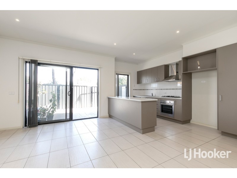 38/39 Astley Crescent, Point Cook VIC 3030