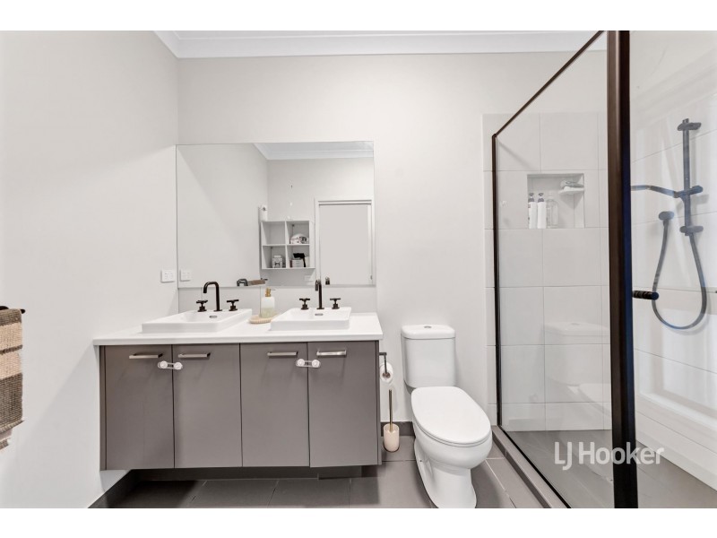 4 Bratan Way, Truganina VIC 3029