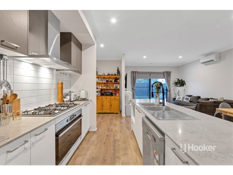 4 Bratan Way, Truganina VIC 3029