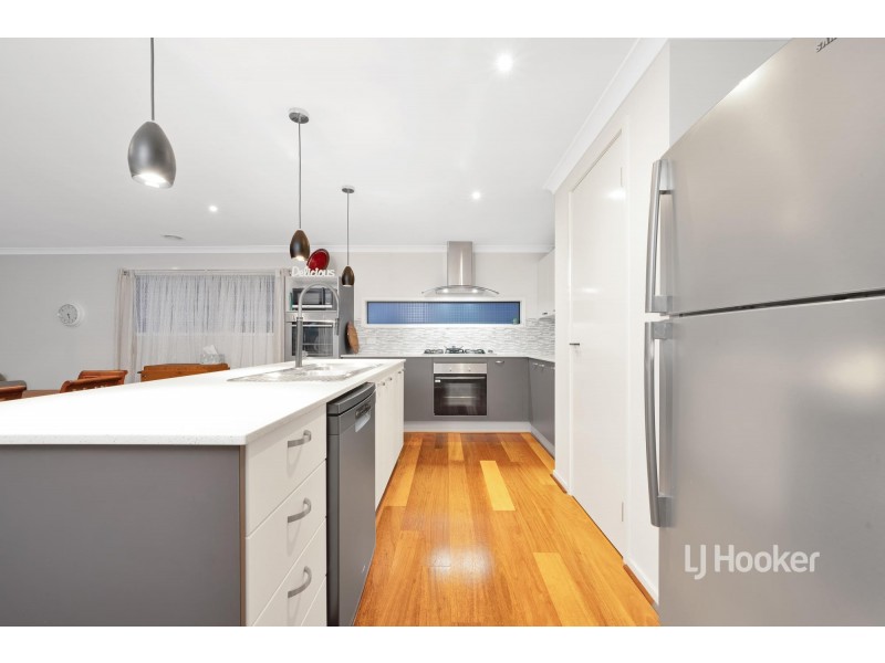 7 Fairbridge Road, Point Cook VIC 3030