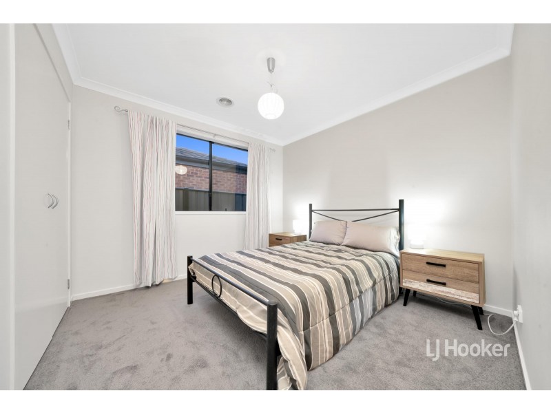 7 Fairbridge Road, Point Cook VIC 3030