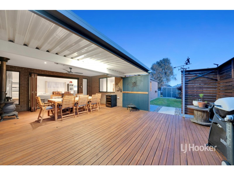 7 Fairbridge Road, Point Cook VIC 3030