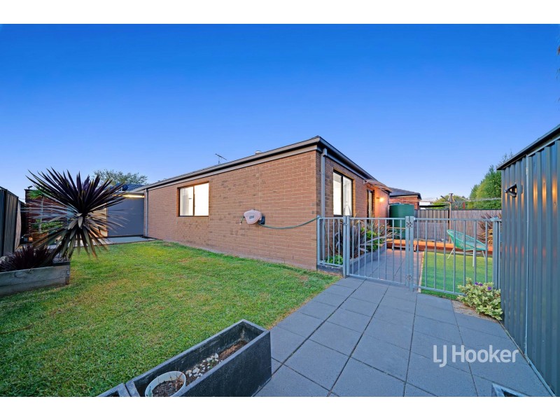 7 Fairbridge Road, Point Cook VIC 3030