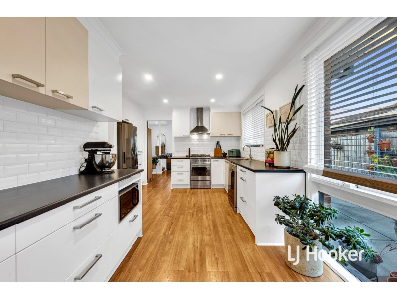 11 Marlborough Crescent, Hoppers Crossing VIC 3029