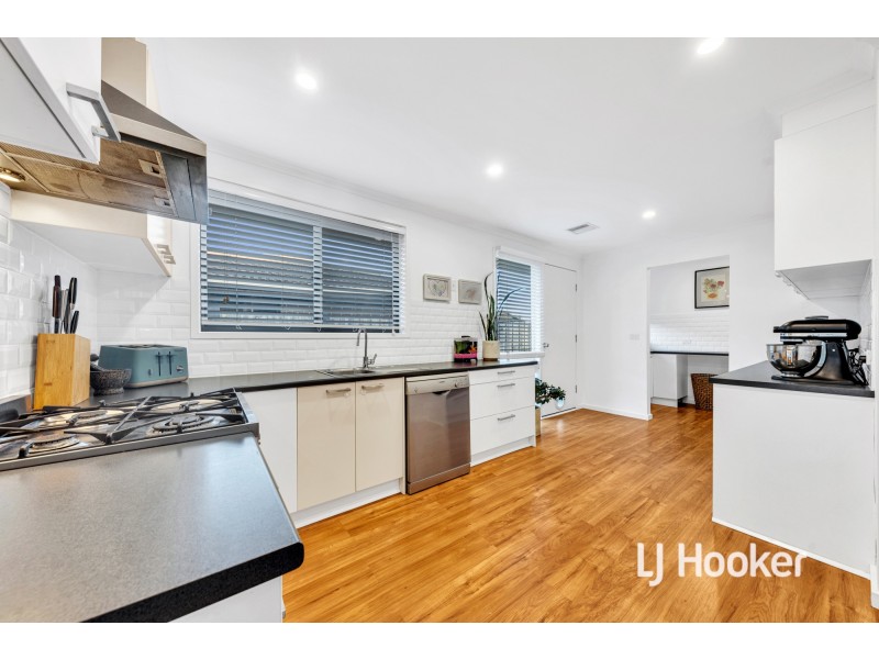 11 Marlborough Crescent, Hoppers Crossing VIC 3029