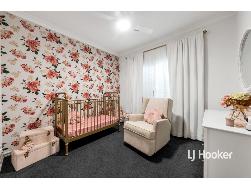 6 Dorrington Street, Point Cook VIC 3030