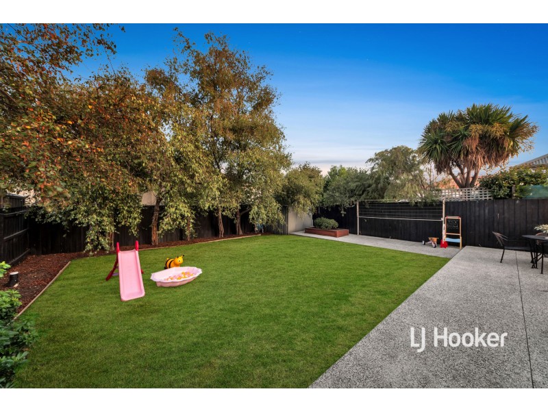 6 Dorrington Street, Point Cook VIC 3030