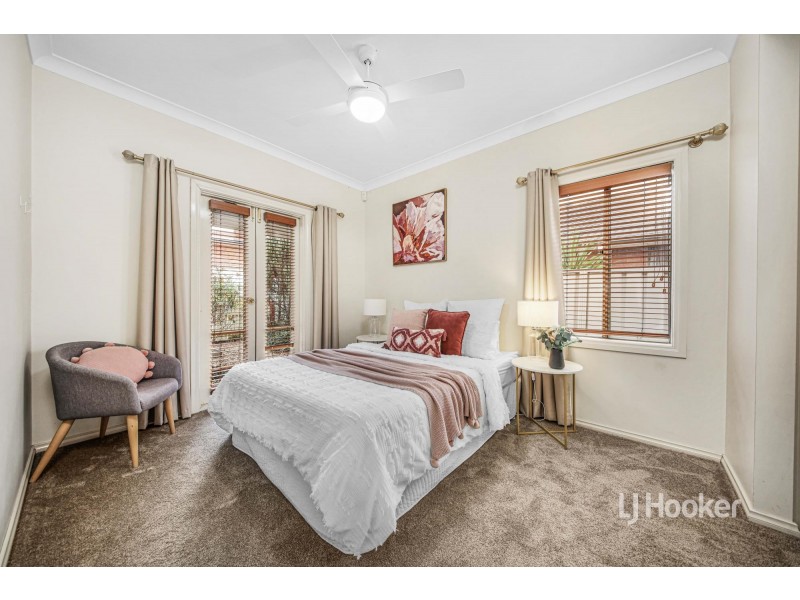 59 Northampton Crescent, Caroline Springs VIC 3023