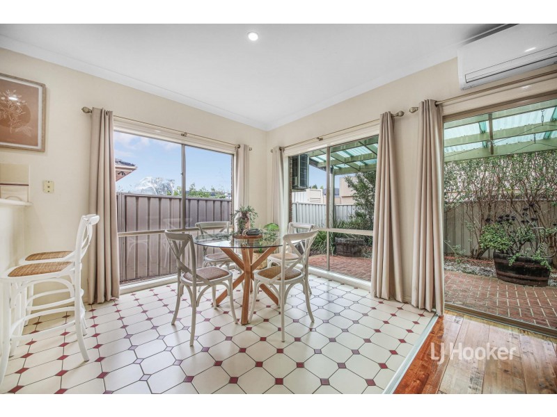 59 Northampton Crescent, Caroline Springs VIC 3023