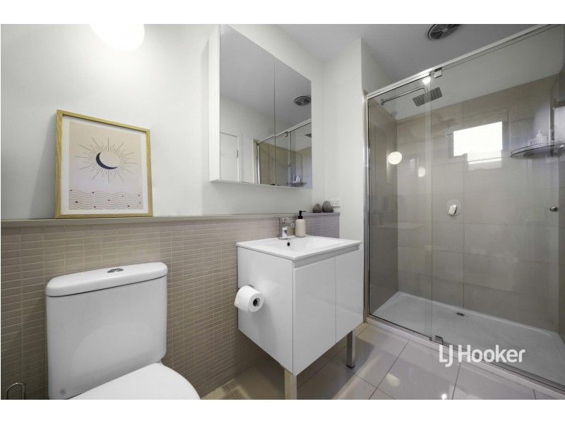 16 Tribeca Drive, Point Cook VIC 3030