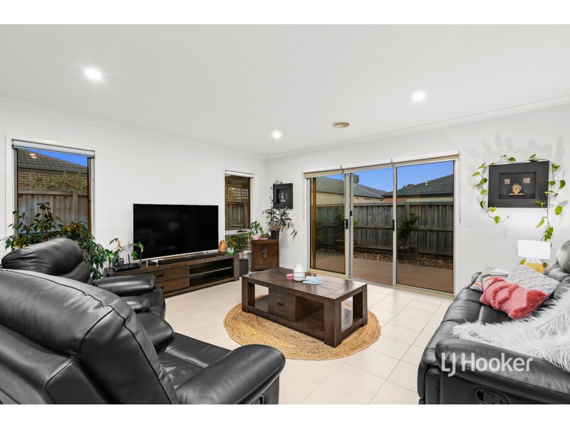 31 Arrowgrass Drive, Point Cook VIC 3030