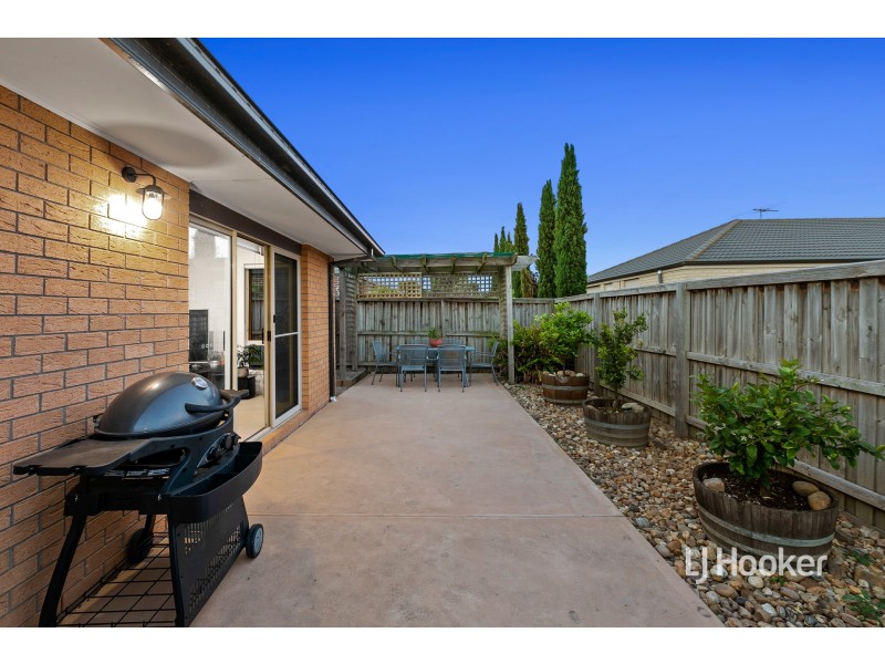 31 Arrowgrass Drive, Point Cook VIC 3030