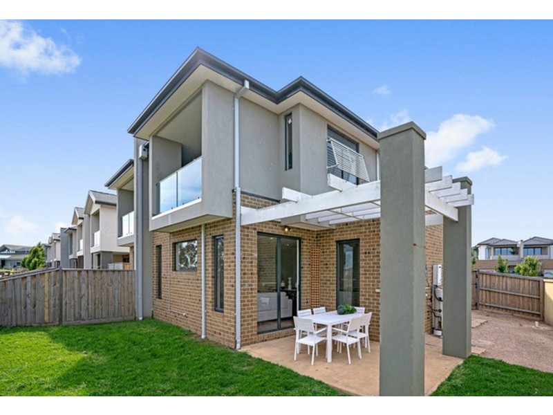 48 Greg Norman Drive, Point Cook VIC 3030