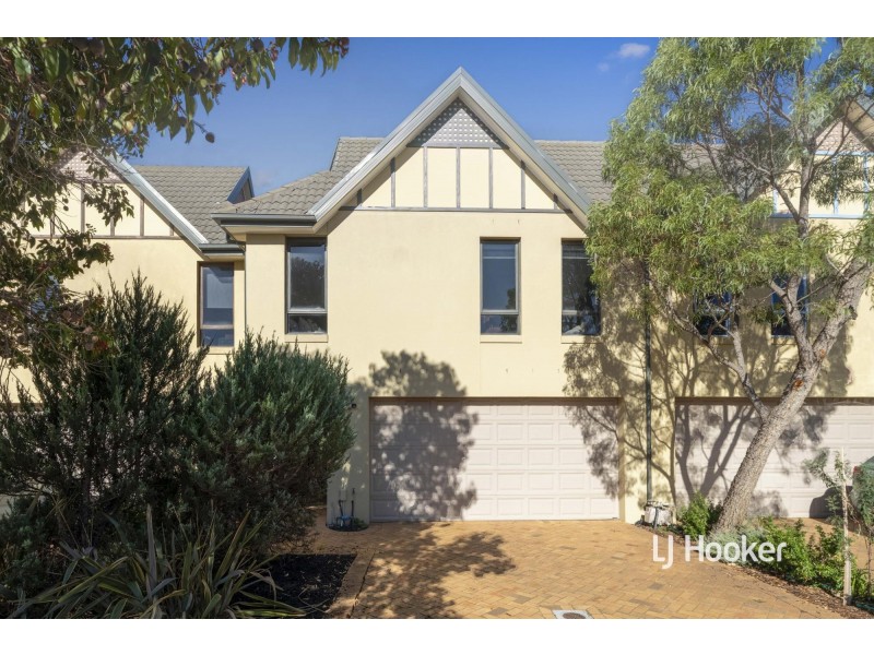 39/1 Greg Norman Drive, Sanctuary Lakes VIC 3030