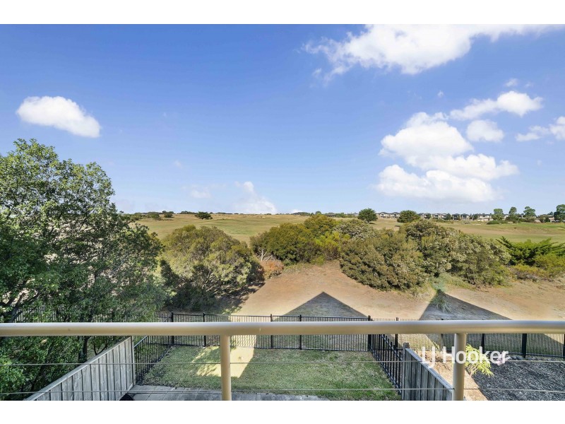 39/1 Greg Norman Drive, Sanctuary Lakes VIC 3030