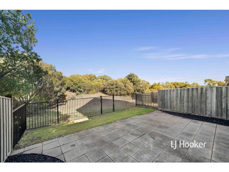 39/1 Greg Norman Drive, Sanctuary Lakes VIC 3030