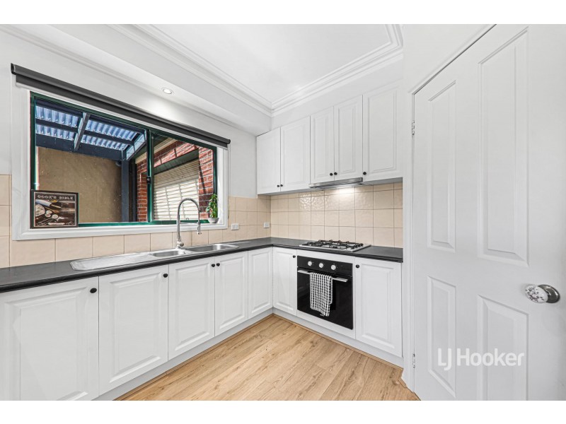 27 Caledonian Way, Point Cook VIC 3030