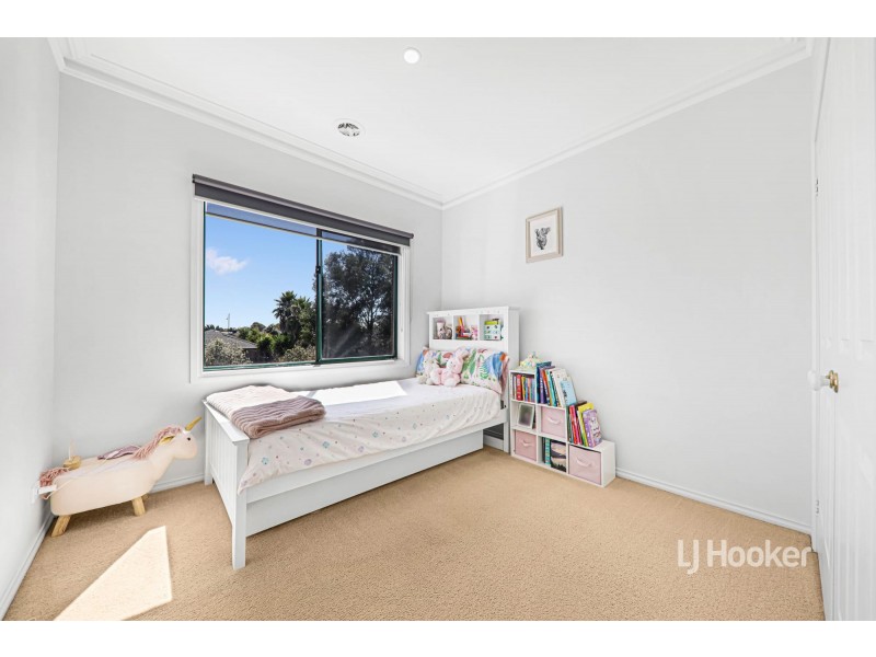 27 Caledonian Way, Point Cook VIC 3030