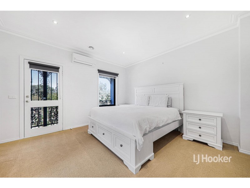 27 Caledonian Way, Point Cook VIC 3030