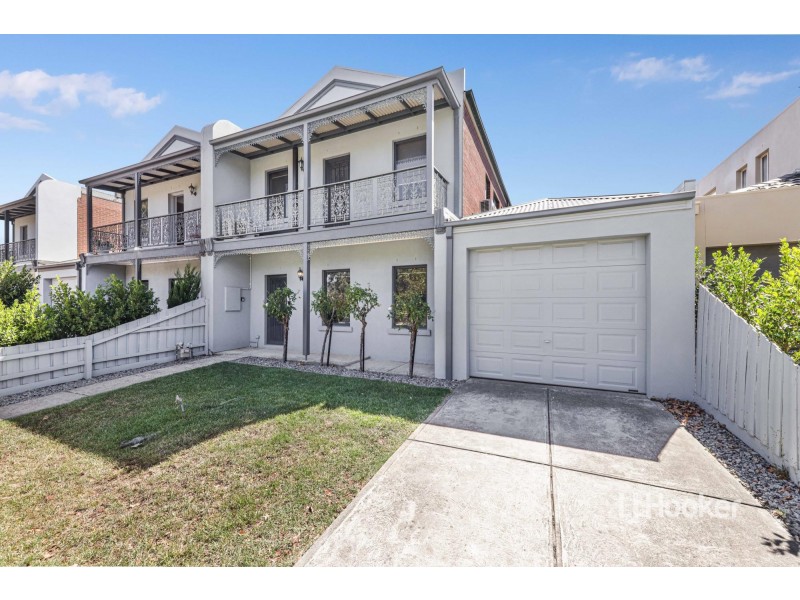27 Caledonian Way, Point Cook VIC 3030