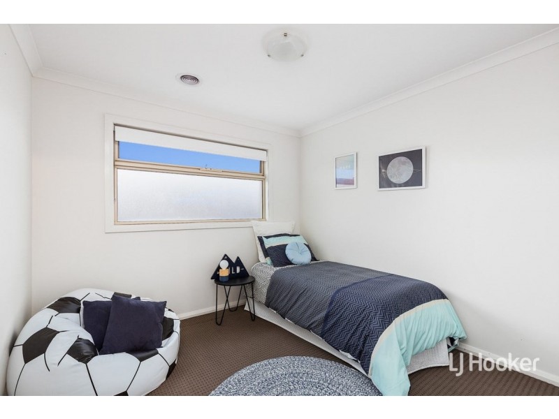 2B Corboy Close, Point Cook VIC 3030