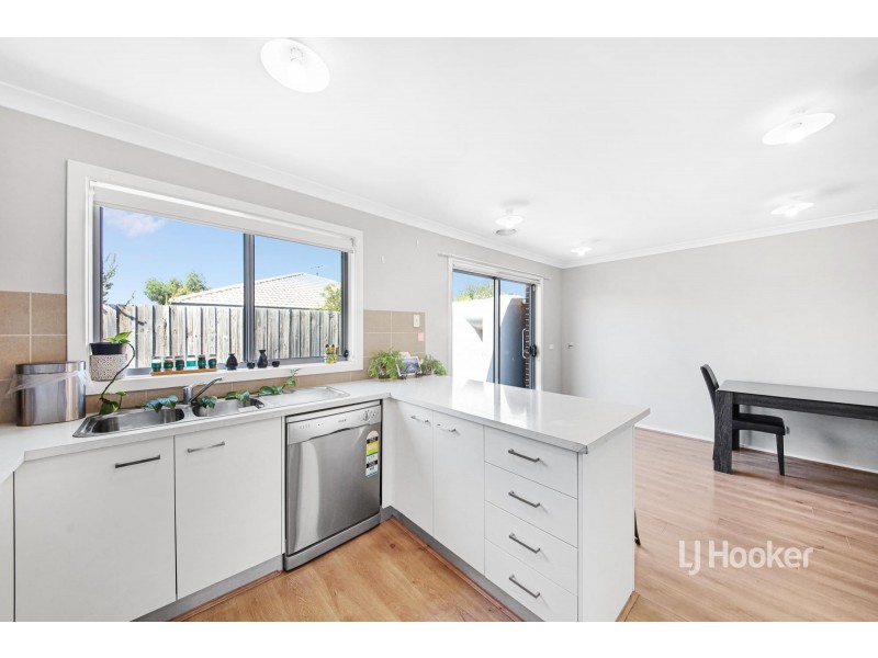 B/18 Ducane Street, Wyndham Vale VIC 3024