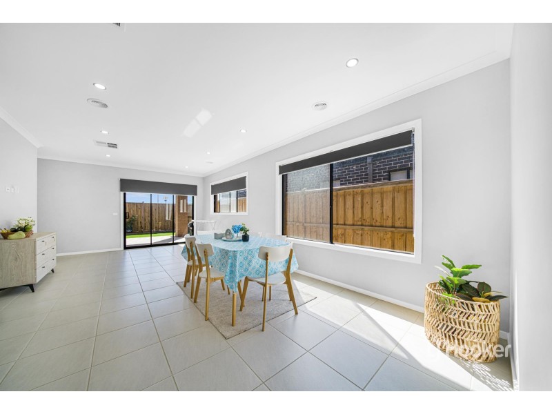 32 Cushion Way, Tarneit VIC 3029