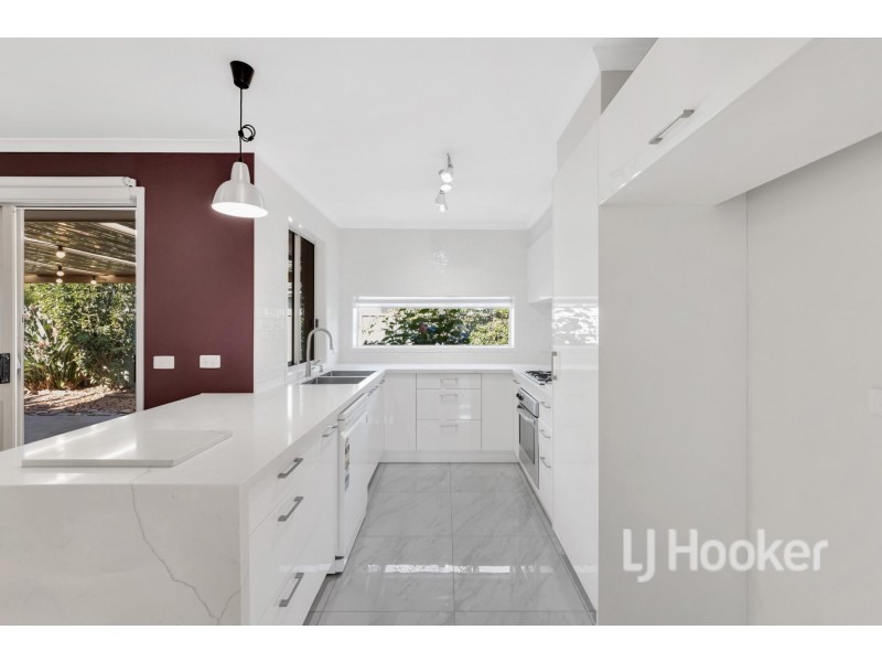 26 Dalkeith Drive, Point Cook VIC 3030