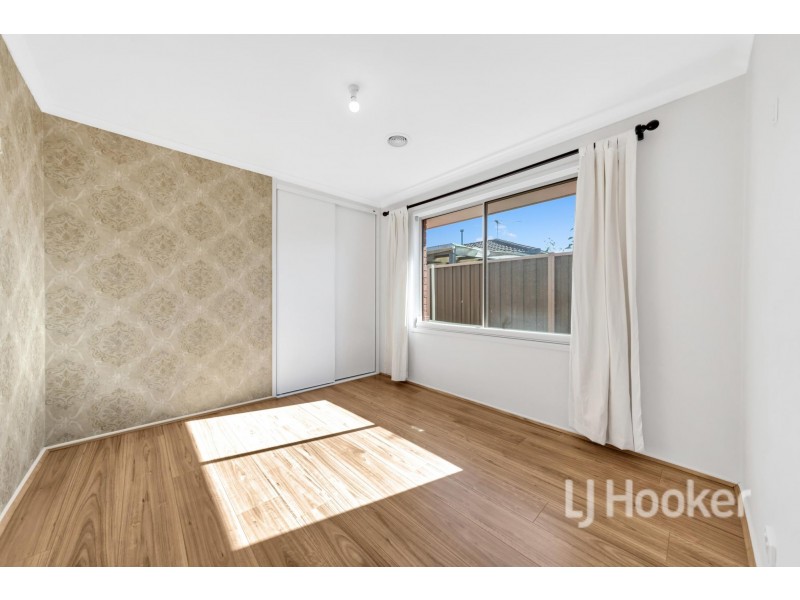 26 Dalkeith Drive, Point Cook VIC 3030