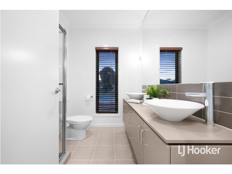 1 Home Road, Point Cook VIC 3030