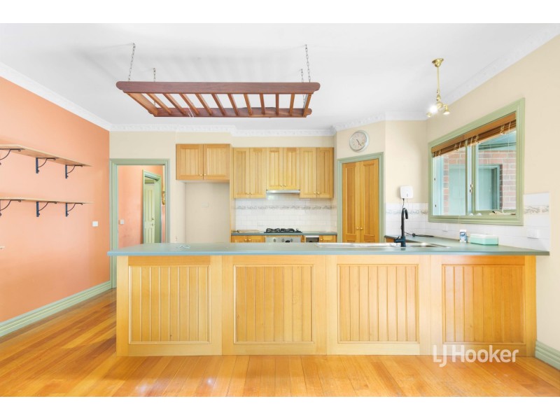 11 Lancaster Drive, Point Cook VIC 3030