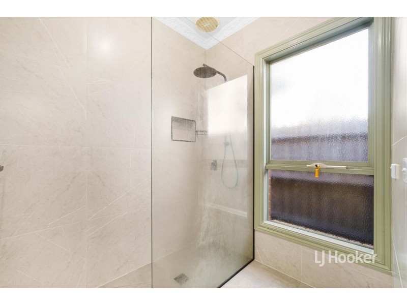 11 Lancaster Drive, Point Cook VIC 3030