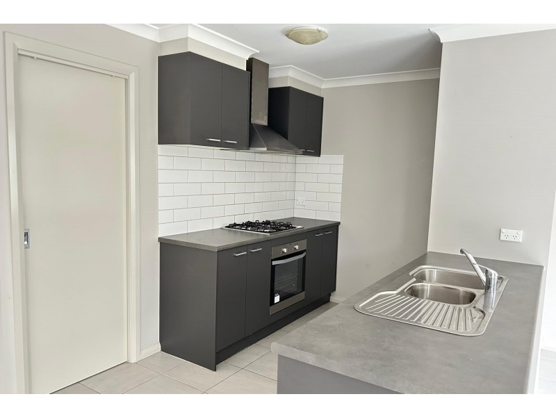 4 Grallina Lane, Kurunjang VIC 3337