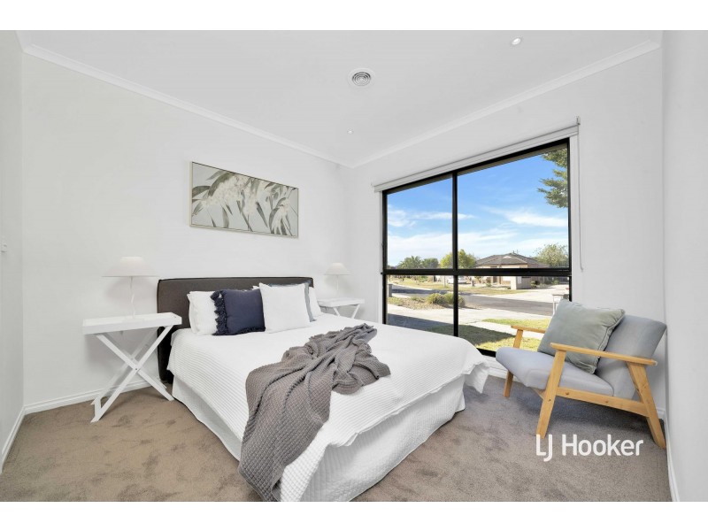 74 Caradon Drive, Truganina VIC 3029