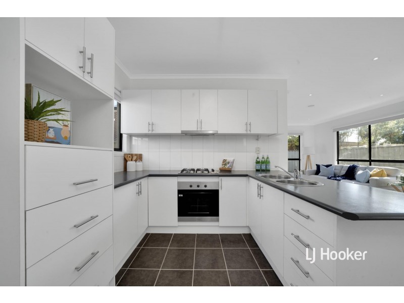 74 Caradon Drive, Truganina VIC 3029