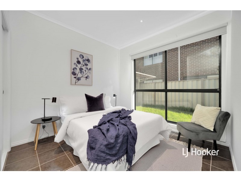 74 Caradon Drive, Truganina VIC 3029