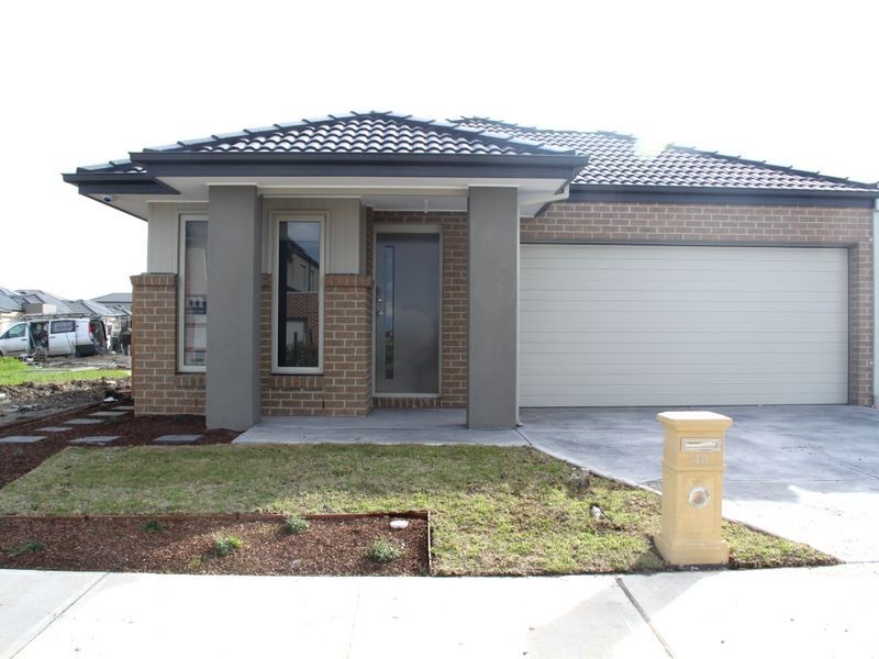 48 Dingo Street, Point Cook VIC 3030