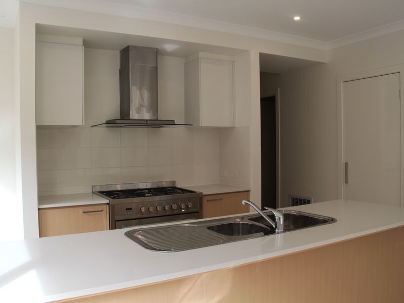 48 Dingo Street, Point Cook VIC 3030