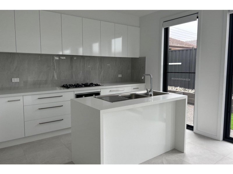 3/321 Blackshaws Road, Altona North VIC 3025