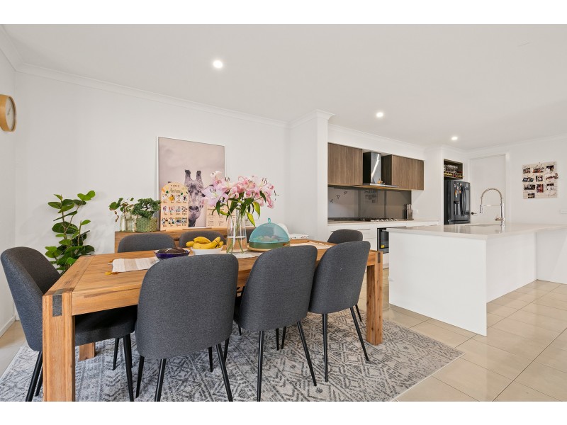 13 Hanover Street, Point Cook VIC 3030