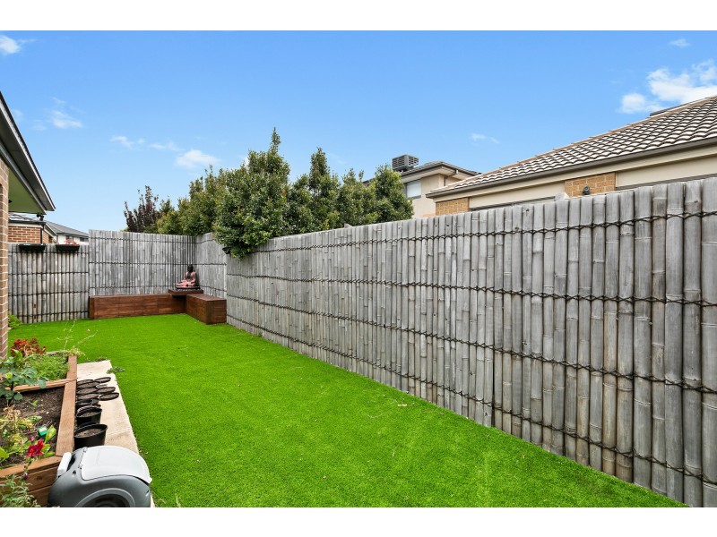 13 Hanover Street, Point Cook VIC 3030