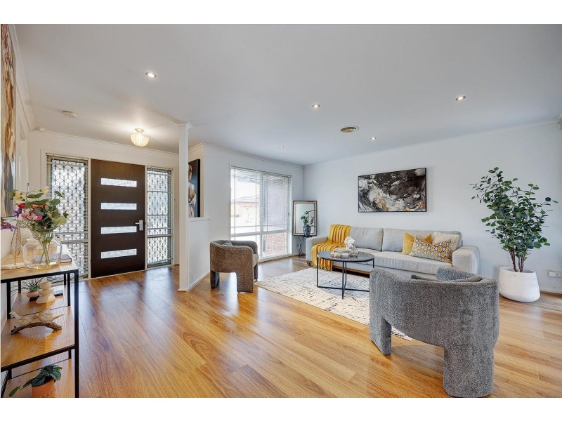 53 Manchester Drive, Sydenham VIC 3037