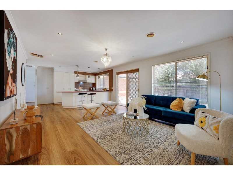 53 Manchester Drive, Sydenham VIC 3037