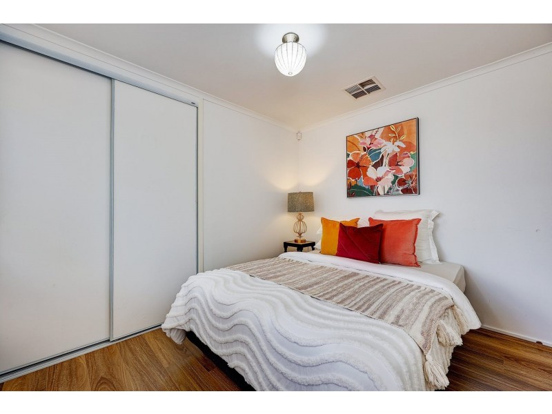 53 Manchester Drive, Sydenham VIC 3037